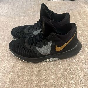 Nike Air Precision sneakers